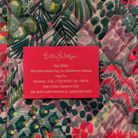 NWT LILLY PULITZER Quilted Backpack in Multi Banana Split pattern - Picture 3 of 5